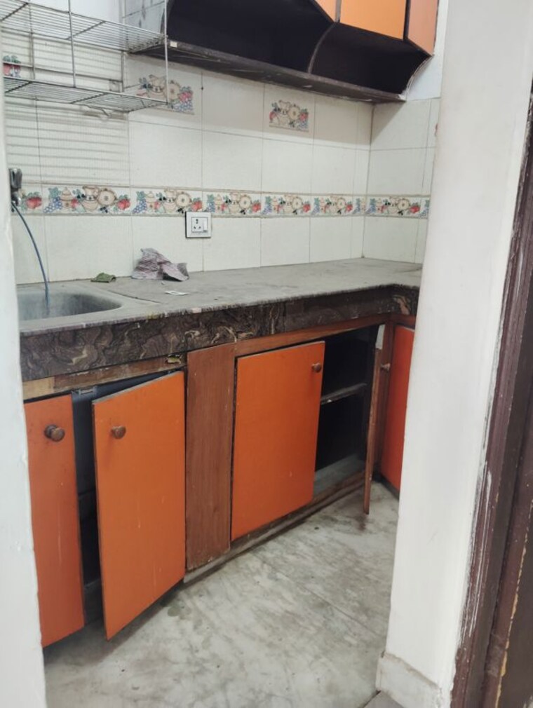 Kitchen, govindpuri 2.5 Bedroom 500 Sq.Ft. Builder Floor In Govindpuri Delhi 10237765