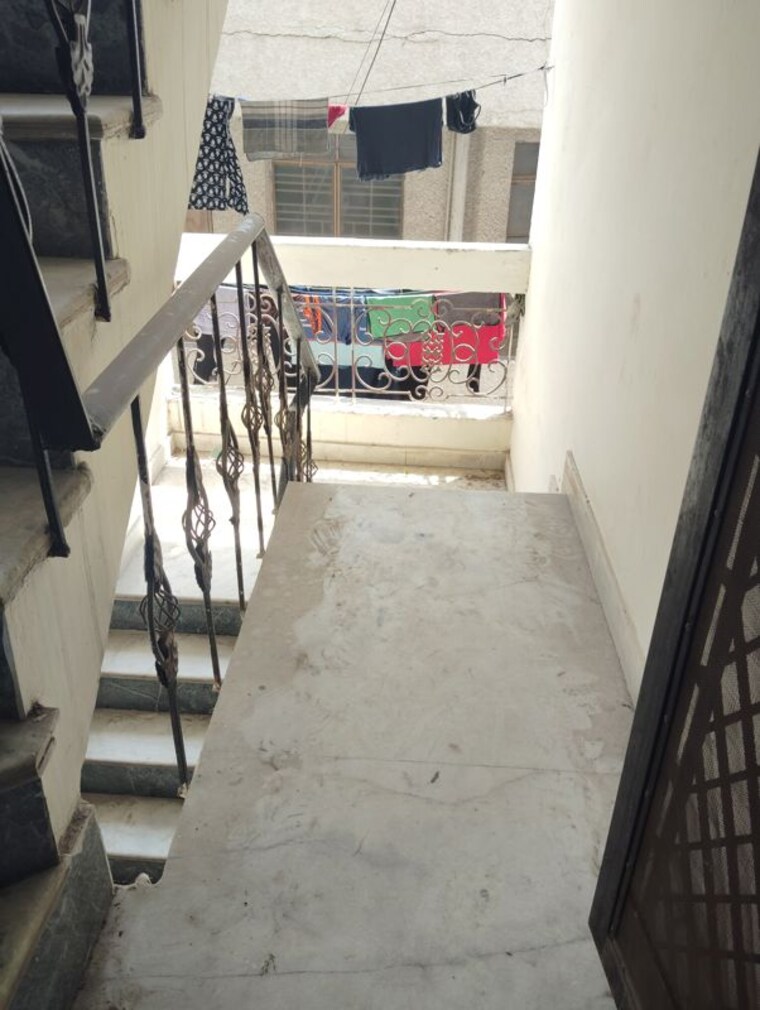 Balcony, govindpuri 2.5 Bedroom 500 Sq.Ft. Builder Floor In Govindpuri Delhi 10237765