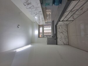 Room in 2 BHK Apartment at SD Siennaa Wing C, Kandivali East – for Rent