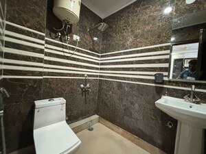 Furnished Amenities in 2 BHK Builder Floor at Saket – for Rent