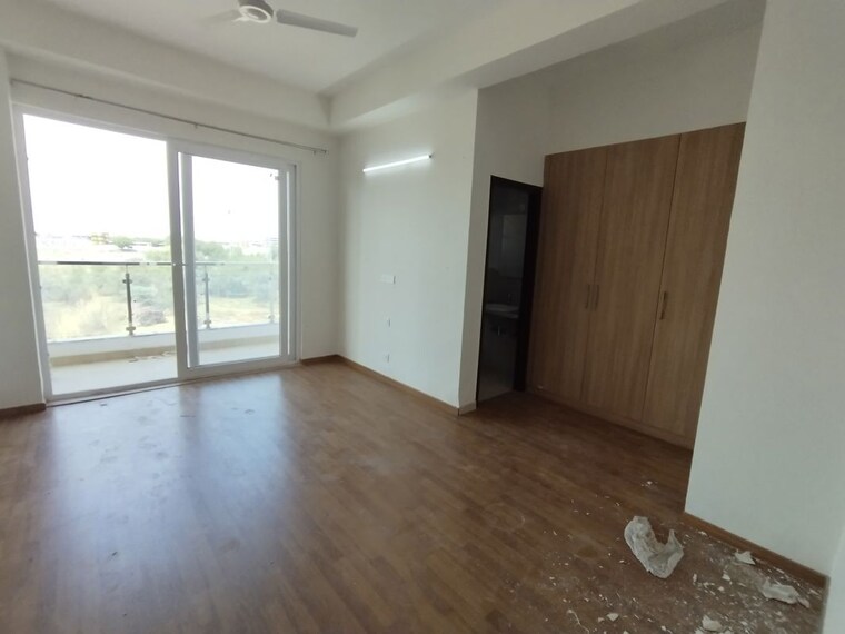 Room, ss-linden 4 Bedroom 2700 Sq.Ft. Apartment In Sector 84 Gurgaon 10237775
