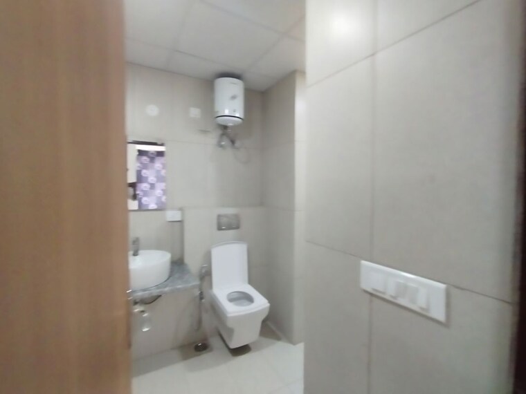 Bathroom, ss-linden 4 Bedroom 2700 Sq.Ft. Apartment In Sector 84 Gurgaon 10237775