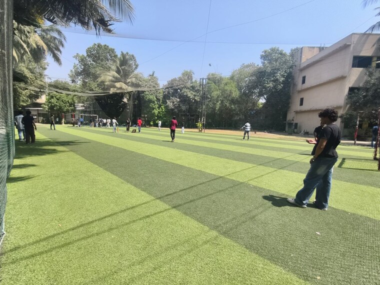 Garden, santacruz west Commercial Land 10000 Sq.Ft. In Santacruz West Mumbai 10237836