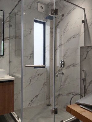 Attached Bathroom in 3 BHK Builder Floor at Sector 54 – for Rent