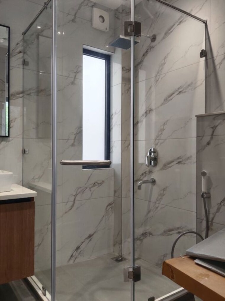 Attached Bathroom, sector 54 3 Bedroom 2700 Sq.Ft. Builder Floor In Sector 54 Gurgaon 10237847