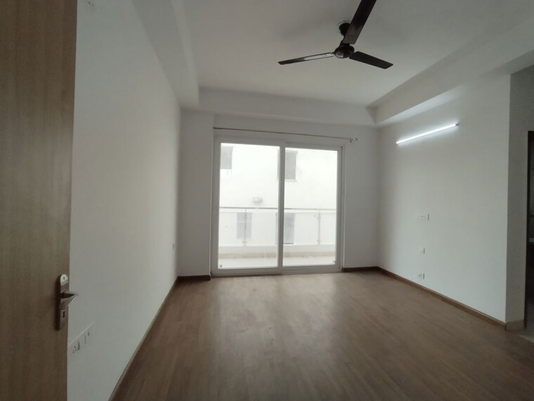 Room, ss-linden 4 Bedroom 2700 Sq.Ft. Builder Floor In Sector 84 Gurgaon 10237832