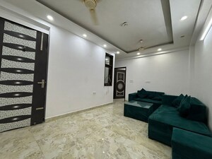2 BHK Builder Floor For Rent in Saket