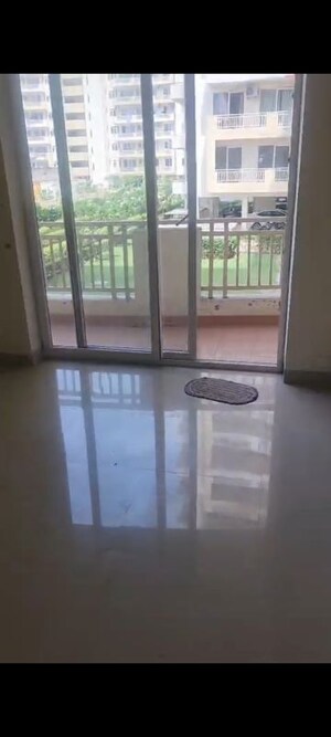 Room in 2 BHK Apartment at Ansal Height 86, Sector 86 – for Rent