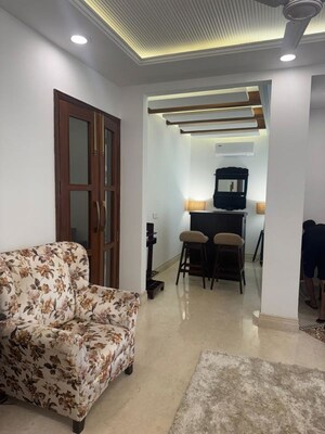 Living Room in 4 BHK Builder Floor at Sector 10 – for Rent