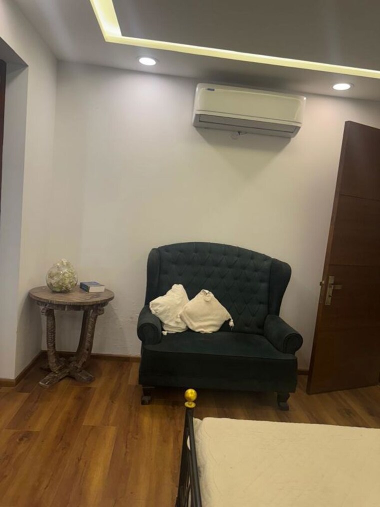 Living Room, sector 10 4 Bedroom 3000 Sq.Ft. Builder Floor In Sector 10 Chandigarh 10237898