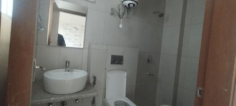 Bathroom, ss-linden 5 Bedroom 3420 Sq.Ft. Builder Floor In Sector 84 Gurgaon 10237861