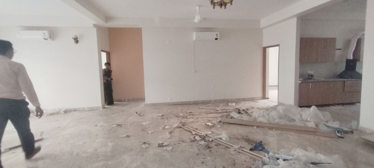 5 BHK + Store Room Builder Floor For Rent in SS Linden