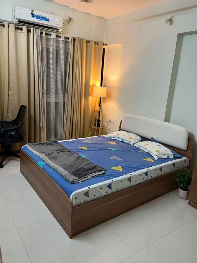 Bedroom, bandra west 3 Bedroom 1200 Sq.Ft. Apartment In Bandra West Mumbai 10237365