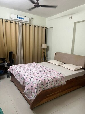 Bedroom in 3 BHK Apartment at Bandra West – for Rent