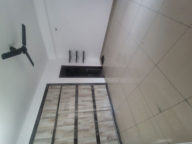 Balcony, gulshan-bellina 2.5 Bedroom 1105 Sq.Ft. Apartment In Sector 16 Greater Noida Greater Noida 10237940