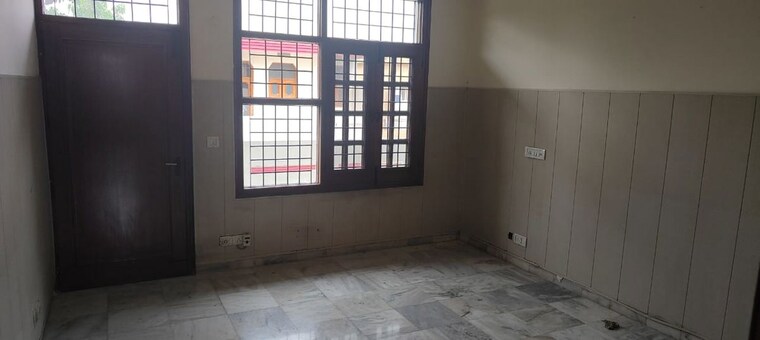 Room, phase iv 3 Bedroom 2500 Sq.Ft. Builder Floor In Phase iv Chandigarh 10237955