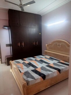 1 RkVilla For Rent in RWA Apartments Sector 26