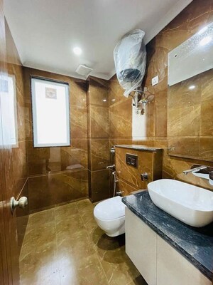 Attached Bathroom in 2 BHK Apartment at Saket – for Rent