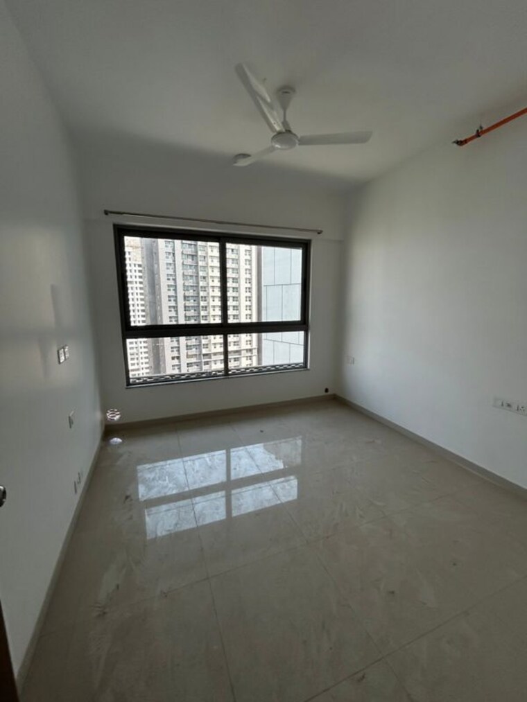 Room, lodha-splendora-phase-ii 2 Bedroom 700 Sq.Ft. Apartment In Ghodbunder Road Thane 10237986