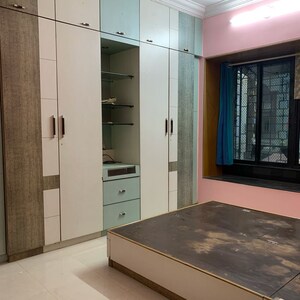 Room in 1 BHK Apartment at Chikoowadi – for Rent