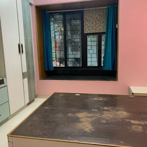 Room in 1 BHK Apartment at Chikoowadi – for Rent