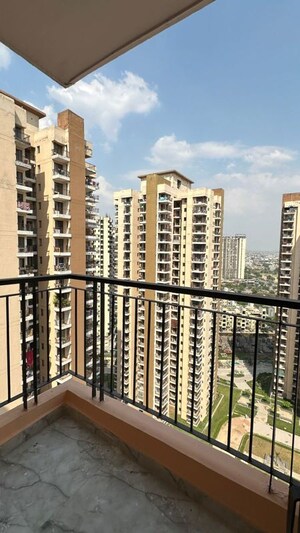 3 BHK Apartment – Exterior View View at RG Luxury Homes, Sector 16b Greater Noida - for Rent