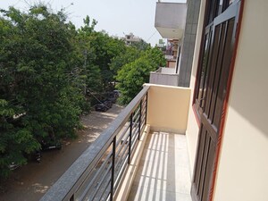 Balcony in 2 BHK Builder Floor at Sector 46 – for Rent