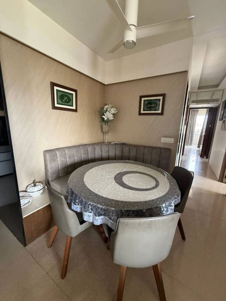 Bathroom, sheth-vasant-lawns 3 Bedroom 1500 Sq.Ft. Apartment In Laxmi Nagar Thane 10233543