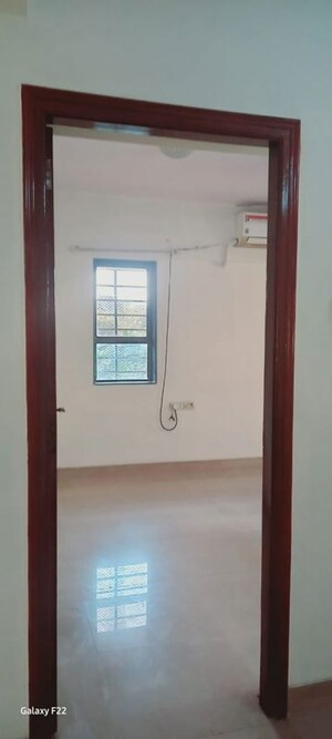 Bedroom in 2 BHK Apartment at Chembur – for Rent