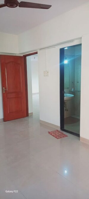 Bedroom in 2 BHK Apartment at Chembur – for Rent