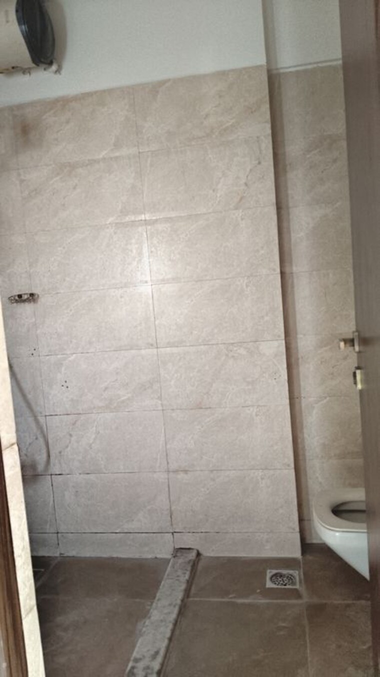 Bathroom, omkar-vayu 3 Bedroom 1450 Sq.Ft. Apartment In Mahim Mumbai 10238080