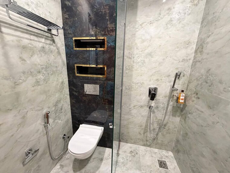 Bathroom, saket 3 Bedroom 1600 Sq.Ft. Builder Floor In Saket Delhi 10238105