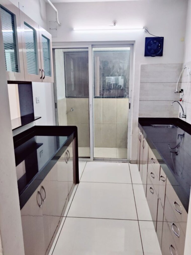 Team Area, yashwin-orizzonte 2.5 Bedroom 1050 Sq.Ft. Apartment In Kharadi Pune 10238102