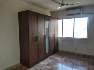 Room in 3 BHK Apartment at L&T Emerald Isle, Powai – for Sale