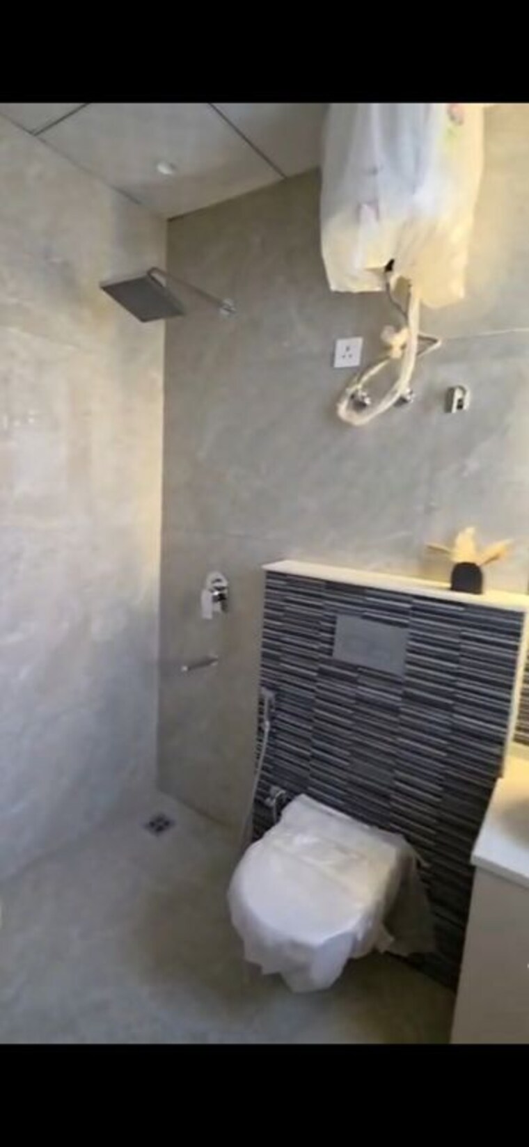 Bathroom, sector 83 3 Bedroom 165 Sq.Yd. Builder Floor In Sector 83 Gurgaon 10236209