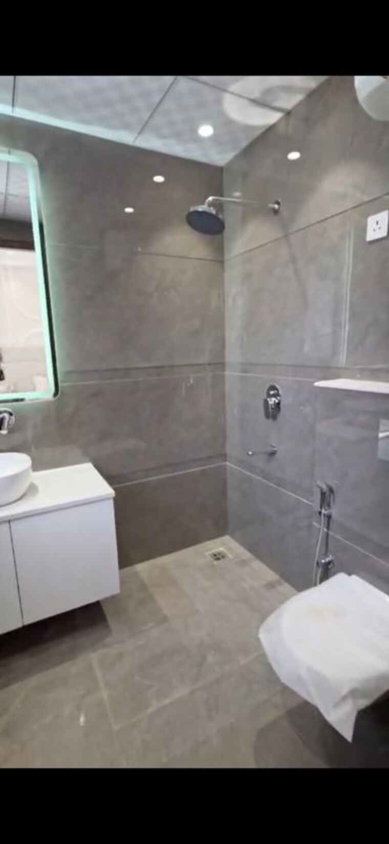 Bathroom, sector 83 3 Bedroom 165 Sq.Yd. Builder Floor In Sector 83 Gurgaon 10236209