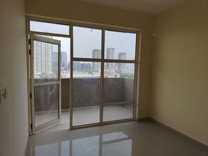 Room in 2 BHK Apartment at Pyramid Midtown, Sector 59 – for Rent