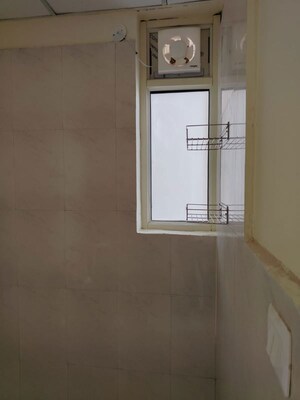 Room in 2 BHK Apartment at Pyramid Midtown, Sector 59 – for Rent