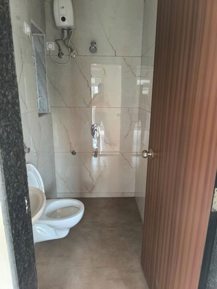 Bathroom, raunak-bliss 1 Bedroom 425 Sq.Ft. Apartment In Ghodbunder Road Thane 10238145