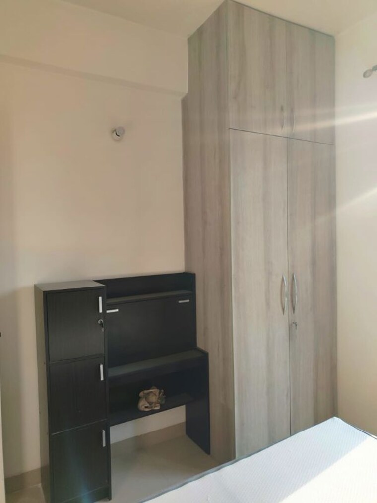 undefined, emaar-emerald-estate 3 Bedroom 1300 Sq.Ft. Apartment In Sector 65 Gurgaon 10238143