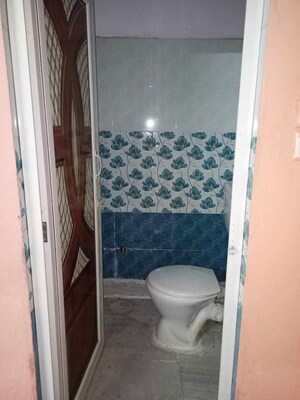 Bathroom in 2 BHK Apartment at Dum Dum – for Rent