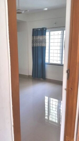 Living Room in 2 BHK Apartment at Sholinganallur – for Rent