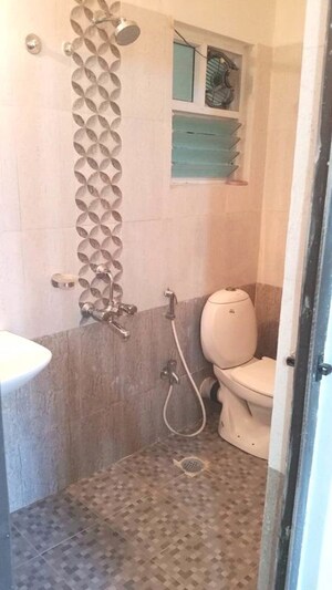 Bathroom in 2 BHK Apartment at Sholinganallur – for Rent