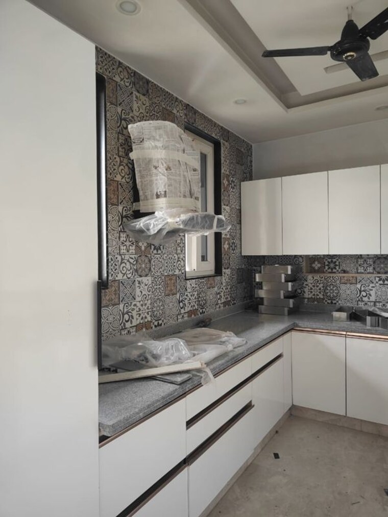 Kitchen, mayfield garden 4 Bedroom 360 Sq.Yd. Builder Floor In Mayfield Garden Gurgaon 10238201