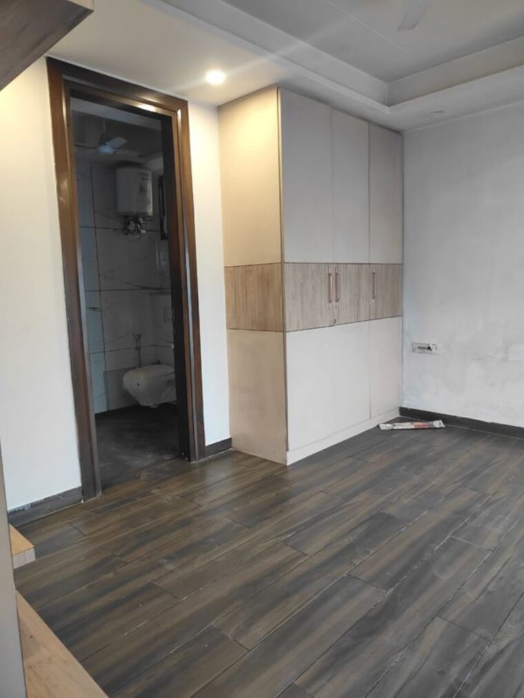 Room, mayfield garden 4 Bedroom 360 Sq.Yd. Builder Floor In Mayfield Garden Gurgaon 10238201