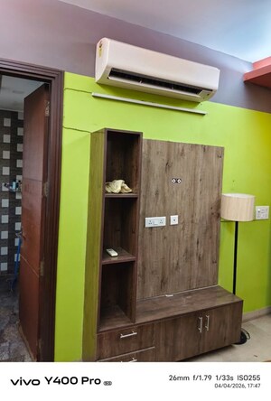 Furnished Amenities in 3 BHK Builder Floor at Malibu Town – for Rent