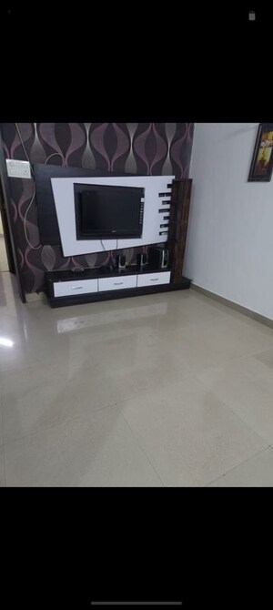 Room in 2 BHK Apartment at Manav Silver Skyscapes, Wakad – for Rent