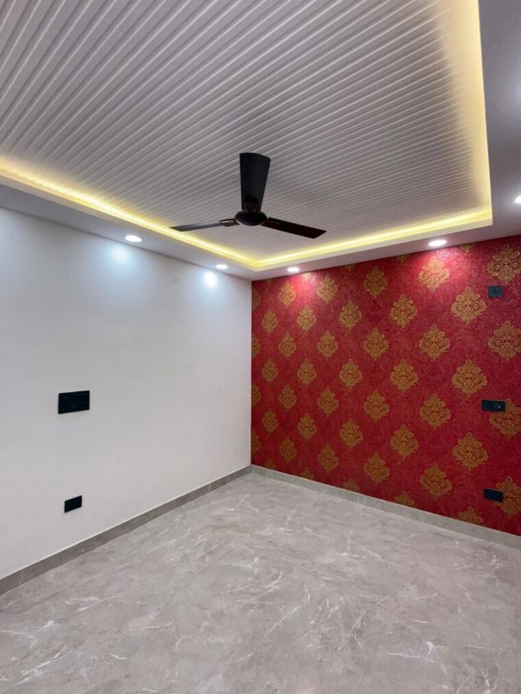 Room, govindpuri 3 Bedroom 90 Sq.Yd. Builder Floor In Govindpuri Delhi 10238301