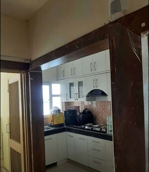 Kitchen in 2 BHK Apartment at Gomti Nagar – for Rent