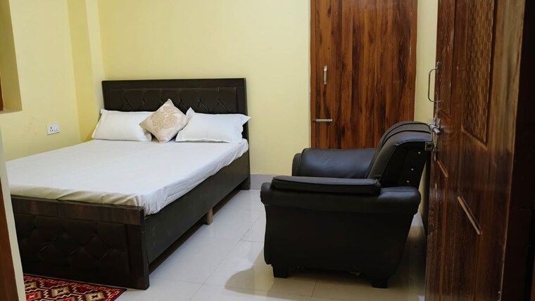 Bedroom, fraser road area 3 Bedroom 1600 Sq.Ft. Apartment In Fraser Road Area Patna 10238291
